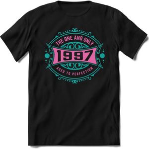 1997 The One And Only | Feest Kado T-Shirt Heren - Dames | Cobalt - Licht Roze | Perfect Verjaardag Cadeau Shirt | Grappige Spreuken - Zinnen - Teksten | Maat XL