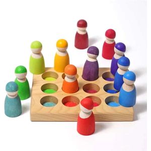 Houten poppetjes en sorteerplank - Regenboogkleuren - 12 poppetjes - Open einde speelgoed - Educatief montessori speelgoed - Grapat en Grimms style