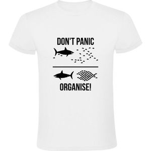 Don't panic Heren T-shirt | team | samenwerking | together | samen | motivatie | motiveren | haai | vissen