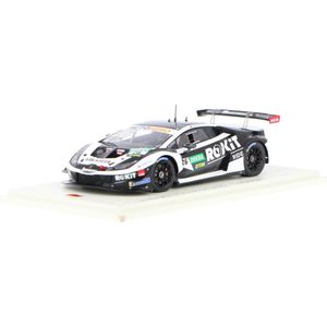 Het 1:43 Diecast-model van de Lamborghini Huracan GT3 Evo Team T3 Motorsport #26 van de DTM van 2021. De rijder was E. Hawkey. De fabrikant van het schaalmodel is Spark. Dit model is alleen online verkrijgbaar