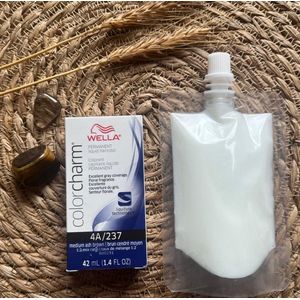 Wella Color Charm Permanent Liquid Haircolour - 4A + developer - Medium Ash Brown - Haarverf - Wella Haarkleuring - Medium Bruin - Asbruin - Ash Brown