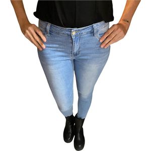 Dames stretch jeans push up licht blauw  Ana&Lucy maat 36