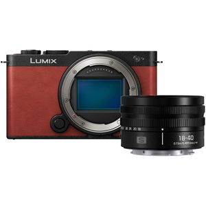 Panasonic Lumix S9 Crimson Red + S 18-40mm f4.5-6.3