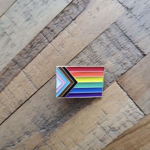 LGBTQIA+ - Pin vlag (LGBTQIA+, pride, love, LHBTI+, LHBTIQA+, gay, trans, bi, lesbo, homo)