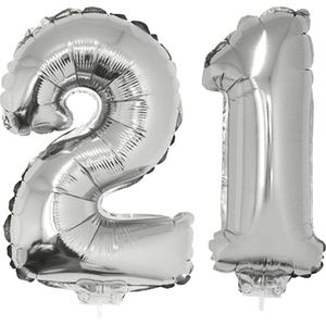 21 jaar leeftijd feestartikelen/versiering cijfers ballonnen op stokje van 41 cm - Combi van cijfer 21 in het zilver