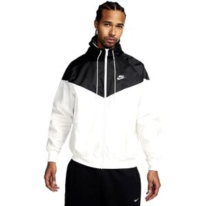 Nike sportswear windrunner jack in de kleur wit/zwart.