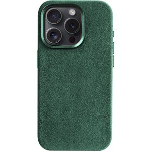 Alcanside Luxe Hoesje geschikt voor Apple iPhone 15 Pro – Magsafe 360° Shock Proof Telefoonhoesje – Premium Alcantara Iphone Case – 100% Optimale Bescherming – Midnight Green