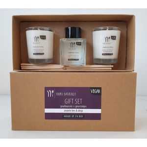 Yours Naturally | Giftset | Zwarte bes & Drop | Vegan 2 Geurkaarsen + geurstokjes | 100% natuurlijk | Bio | Giftset vrouw - Trendy