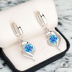 Leerella Dames Oorbellen | Zilverkleurig | Oorringen met Blauw Zirkonia Steentje | Perfect Cadeau voor Moederdag, Verjaardag & Valentijnsdag
