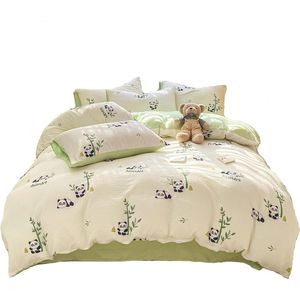 100% polyester beddengoed - praktische ritssluiting - wit-lichtgroen panda - dekbedovertrek 150 x 200 cm - laken 200 x 230 cm - kussensloop 48 x 74 cm