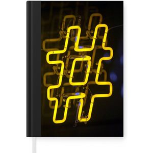 Notitieboek - Schrijfboek - Neon gele hashtag - Notitieboekje klein - A5 formaat - Schrijfblok