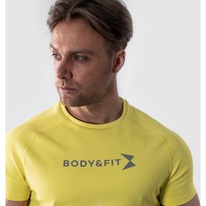 Body & Fit Hero Motion T-Shirt - Sportshirt Heren - Fitness Top Mannen – Maat L - Geel