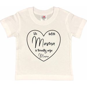 T-shirt Kinderen ""De liefste mama is toevallig mijn mama"" Moederdag | korte mouw | Wit/zwart | maat 122/128
