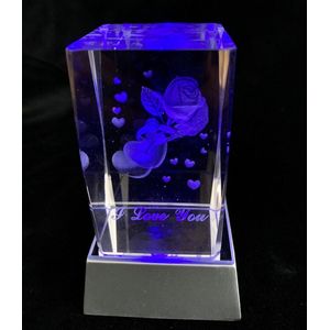 Kristal glas laserblok met 3D afbeelding van  Love harten Rose & trouwring + verlichting .