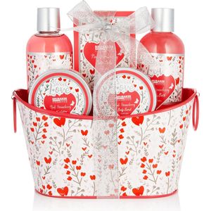 BRUBAKER Cosmetics 6-Delig Bad- en Doucheset Aardbei Sweet Love in Deco Metalen Mandje - Cadeautip Vrouw - Cadeau Idee - Verzorgingsset Cadeauset met Bloemen Design - Roze - Moederdag cadeautje