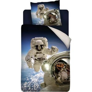 Snoozing Astronaut - Flanel - Dekbedovertrek - Junior - 120x150 cm + 1 kussensloop 60x70 cm - Multi kleur