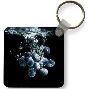 Sleutelhanger - Uitdeelcadeautjes - Blauwe bessen - Fruit - bes - Stilleven - Water - Zwart - Plastic