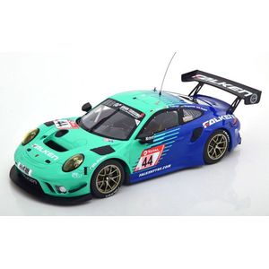 Het 1:18 Diecast-model van de Porsche 991-2 GT3R Team Falken Racing #4 van de 24H Nurburgring van 2019. De coureurs waren K. Bachler / J. Bergmeister M. Ragginger en D. Werner. De fabrikant van het schaalmodel is Ixo.Dit model is al