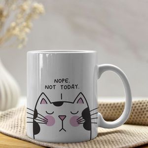 Creasowl® - Nope, not today kat - Mok Wit - Cadeau voor vrouw - Koffie mok - Grappige cadeaus - Cadeau voor vriendin - Kado zelfvertrouwen - Grappige mok - Cadeautje voor haar - Mokken en bekers - Verjaardag cadeau - Koffiekopjes - Mok met tek
