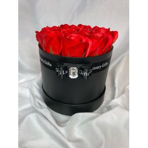 AG Luxurygifts flower box - rozen box - cadeau - soap roses - luxe - hart - Valentijnsdag - rood - Moederdag - lief