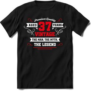 37 Jaar Legend - Feest kado T-Shirt Heren / Dames - Wit / Rood - Perfect Verjaardag Cadeau Shirt - grappige Spreuken, Zinnen en Teksten. Maat S