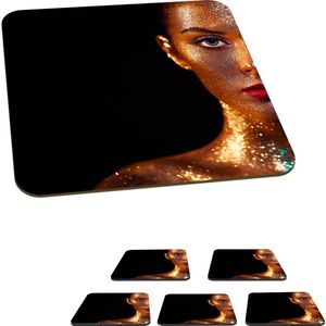 Onderzetters voor glazen - Make up - Goud - Vrouw - Luxe - Glitter - Kunst - 10x10 cm - Glasonderzetters - 6 stuks