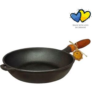 MAYSTERNYA Gietijzeren Koekenpan - ø 26 x 6 cm - Geschikt Voor Inductie - Houten Handvat - Pannen - BBQ - Pannenset - Barbecue - Keuken Cadeau - Cadeaupakket Geschenk - Steelpan - Zwart