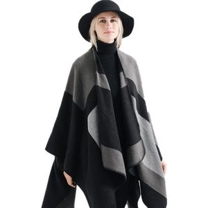 Winter vest grijs zwart wit - breed gestreept | Sjaal | Stola | Deken | Omslagdoek | Dames mode accessoires