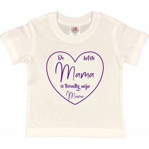 T-shirt Kinderen ""De liefste mama is toevallig mijn mama"" Moederdag | korte mouw | Wit/paars | maat 98/104