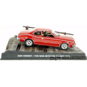 AMC Hornet - James Bond The Man With The Golden Gun (Rood) 1/43 Atlas - Modelauto - Schaalmodel - Model auto - Miniatuurauto - Miniatuur autos