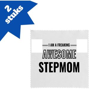 Akyol - i am a freaking awesome stepmom brillendoekjes - Mama - de meest geweldigste stiefmoeder - moeder cadeautjes - moederdag - verjaardagscadeau - verjaardag - cadeau - geschenk - kado - gift - moeder artikelen - 17,8 bij 17,8 cm - 2 stuks