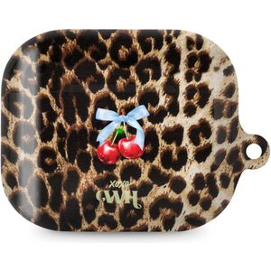 xoxo Wildhearts hoesje geschikt voor AirPods Pro - Berry Wild - Ook als telefoonhoesje verkrijgbaar - schokbestendige case - koptelefoonhoes - Beschermhoes met met tijgerprint / luipaardprint - kers print - dierenprint hoesje - kersen - panterprint