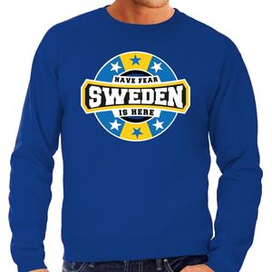 Have fear Sweden is here sweater met sterren embleem in de kleuren van de Zweedse vlag - blauw - heren - Zweden supporter / Zweeds elftal fan trui / EK / WK / kleding XXL