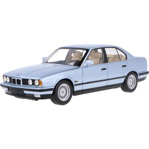 BMW 535i (E34) 1988 - 1:18 - Minichamps