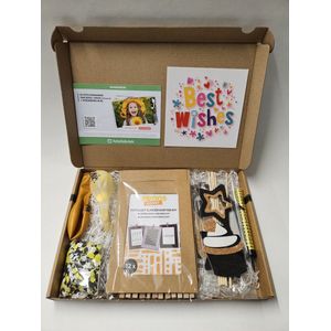 Foto Pret Pakket - Best Wishes met fotocadeaubon, mystery card met persoonlijke (video)boodschap en vele foto-feestartikelen | Verjaardag | Jubileum | Zomaar