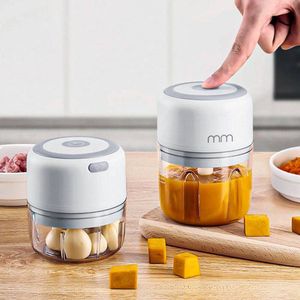 MikaMax Mini Food Processor - Keukenmachine - Hakmolen - Oplaadbaar - Draagbaar - Incl. Mesjes - Incl. 2 kopjes (200 & 300ml)