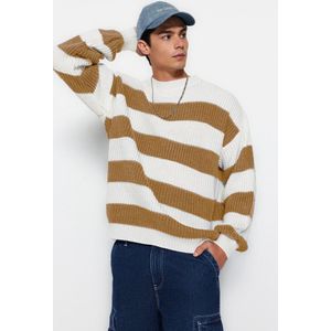 Trendyol Mannen Standaard mouw Basis Camel heren oversized pasvorm, brede pasvorm, gestreepte gebreide trui met ronde hals.