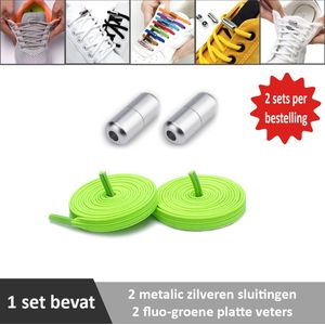 2 paar fluo-groene platte elastische veters met metalic zilveren sluitingen. Je hoeft voortaan nooit meer je veters te strikken.