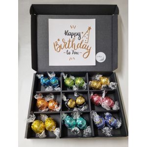 Chocolade Ballen Proeverij Pakket | Chocolade pakket met 9 verschillende chocolade smaken kwaliteits chocolade met Mystery Card 'Happy birthday to you' (met persoonlijke videoboodschap) | Cadeaupakket | Feestdagen box | Chocolade cadeau