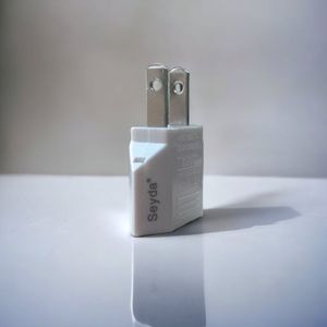 Seyda® Originele Hoge Kwaliteit Reisstekker Wereldstekker - EU naar USA - Travel Adapter - Europa naar Amerika - Wit - (1 Stuks)