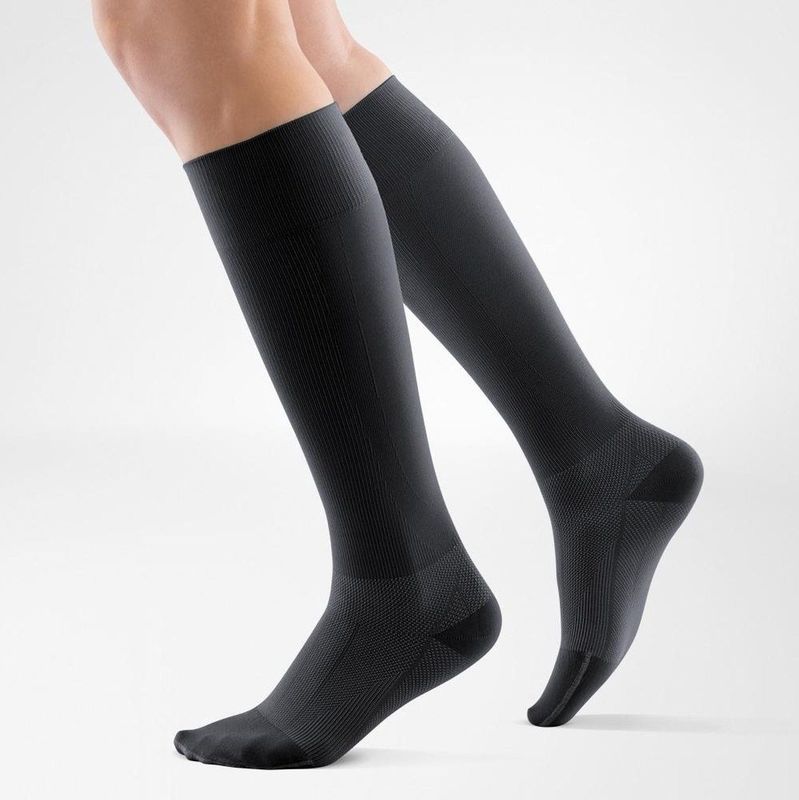 Bauerfeind Sports Compressiesokken Run & Walk - Compressiekousen L kort - Zwart- Per Paar