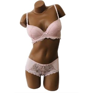 Lingerie set dames - Oud roze - met kant - Push up effect (BH 80C + slip maat 36) VALENTIJN CADEAUTJE VOOR HAAR