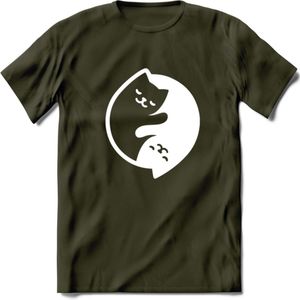 Ying Yang Sleepy Kat - Katten T-Shirt Kleding Cadeau | Dames - Heren - Unisex | Dieren shirt | Grappig Verjaardag kado | Tshirt Met Print | - Leger Groen - M