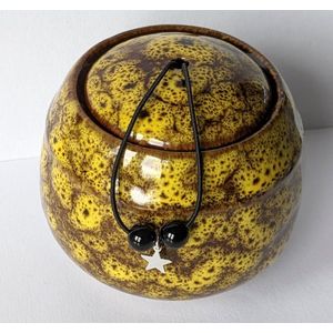 Mapart-keramiek-urn-geelbruin-bedels-925zilver-ster-70ml