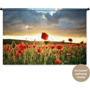 Wandkleed Klaproos - Kleurrijke lucht boven vele Klaprozen Wandkleed katoen 150x100 cm - Wandtapijt met foto