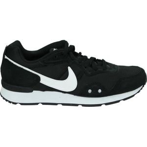 Nike VENTURE RUNNER WMNS - Volwassenen Lage sneakers - Kleur: Zwart - Maat: 10.5
