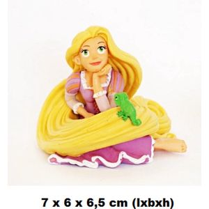 Bullyland - Rapunzel met Pascal- Speelfiguurtje - Taarttopper - 7 x 6 x 6,5 cm (lxbxh)