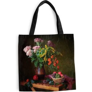 MuchoWow® Schoudertas - Strandtas - Big Shopper - Boodschappentas - Schilderij - Stilleven - Fruit - Bloemen - Tafel - Kunst - 40x40 cm - Katoenen tas