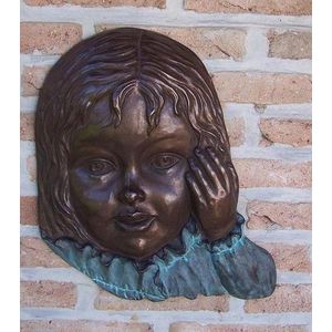 Tuinbeeld - bronzen beeld - Meisjesgezicht  muurdecoratie - Bronzartes - 40 cm hoog