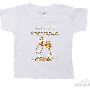 Soft Touch T-shirt Shirtje Korte mouw ""Onze eerste moederdag samen!"" Unisex Katoen Wit/tan Maat 62/68
